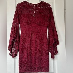 One piece dress with pretty sleeves